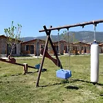 בית נופש Begonvillage *