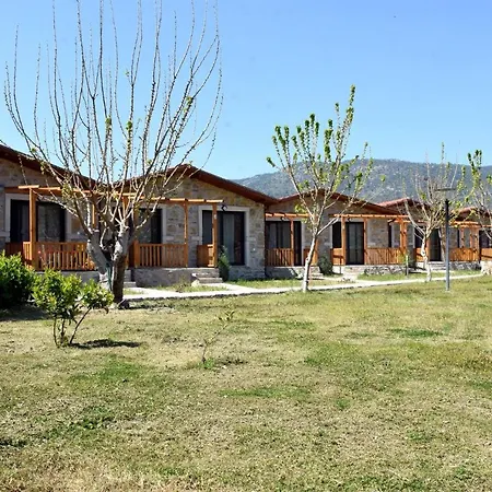 Semesterbostad Begonvillage