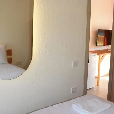 Begonvillage بيت للعطل *