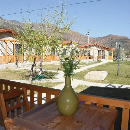 Semesterbostad Begonvillage