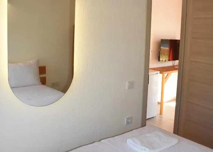 Begonvillage Semesterbostad *