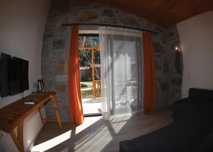 Semesterbostad Begonvillage